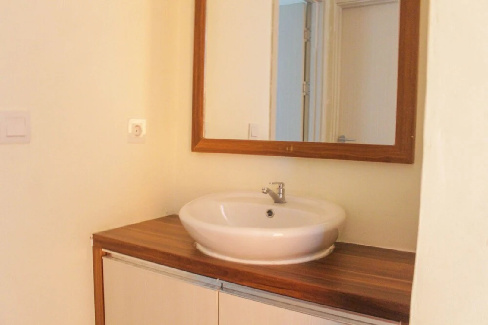 Modern Comfy 3BR Meikarta Apartment