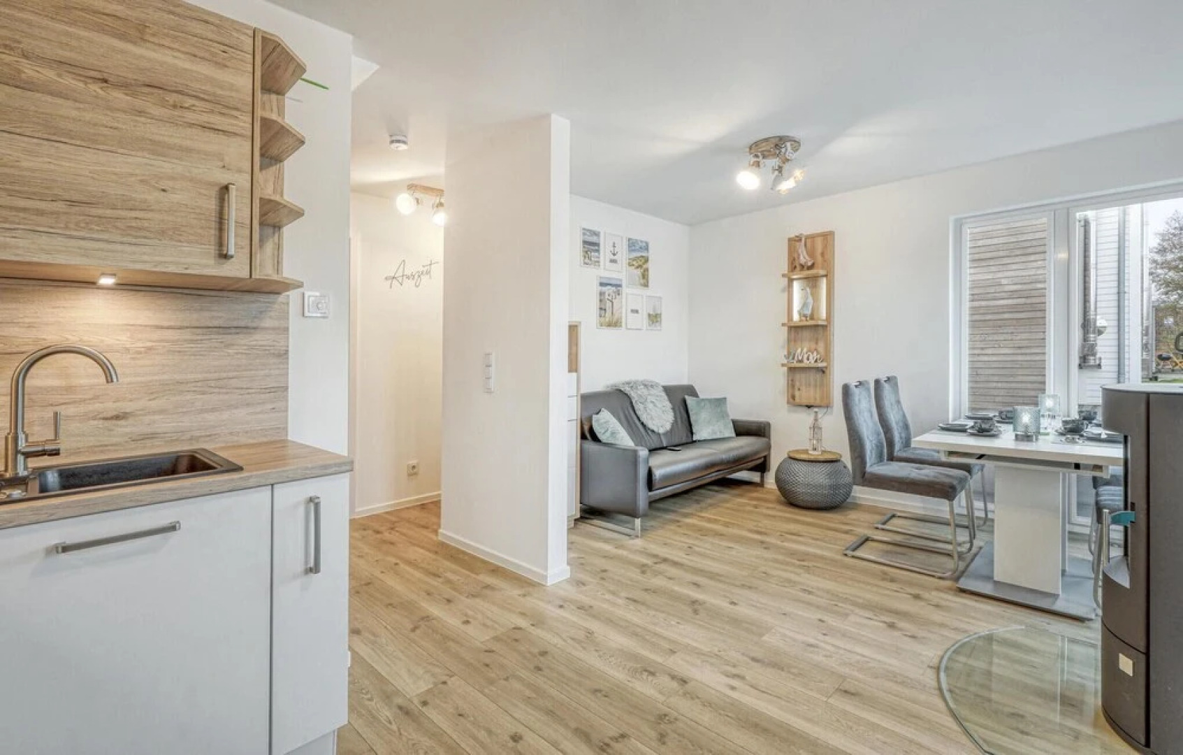 Nice Home in Tossens With Sauna, Wifi and 2 Bedrooms