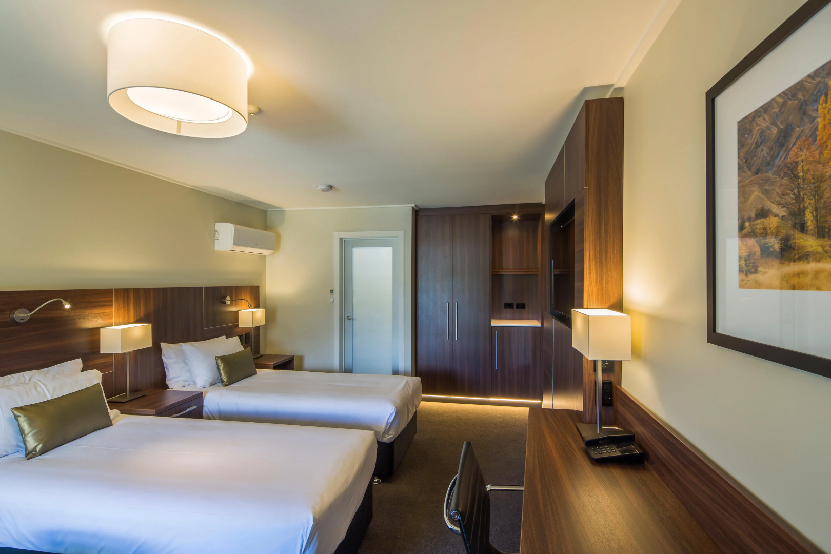 Holiday Inn Queenstown Frankton Road by IHG