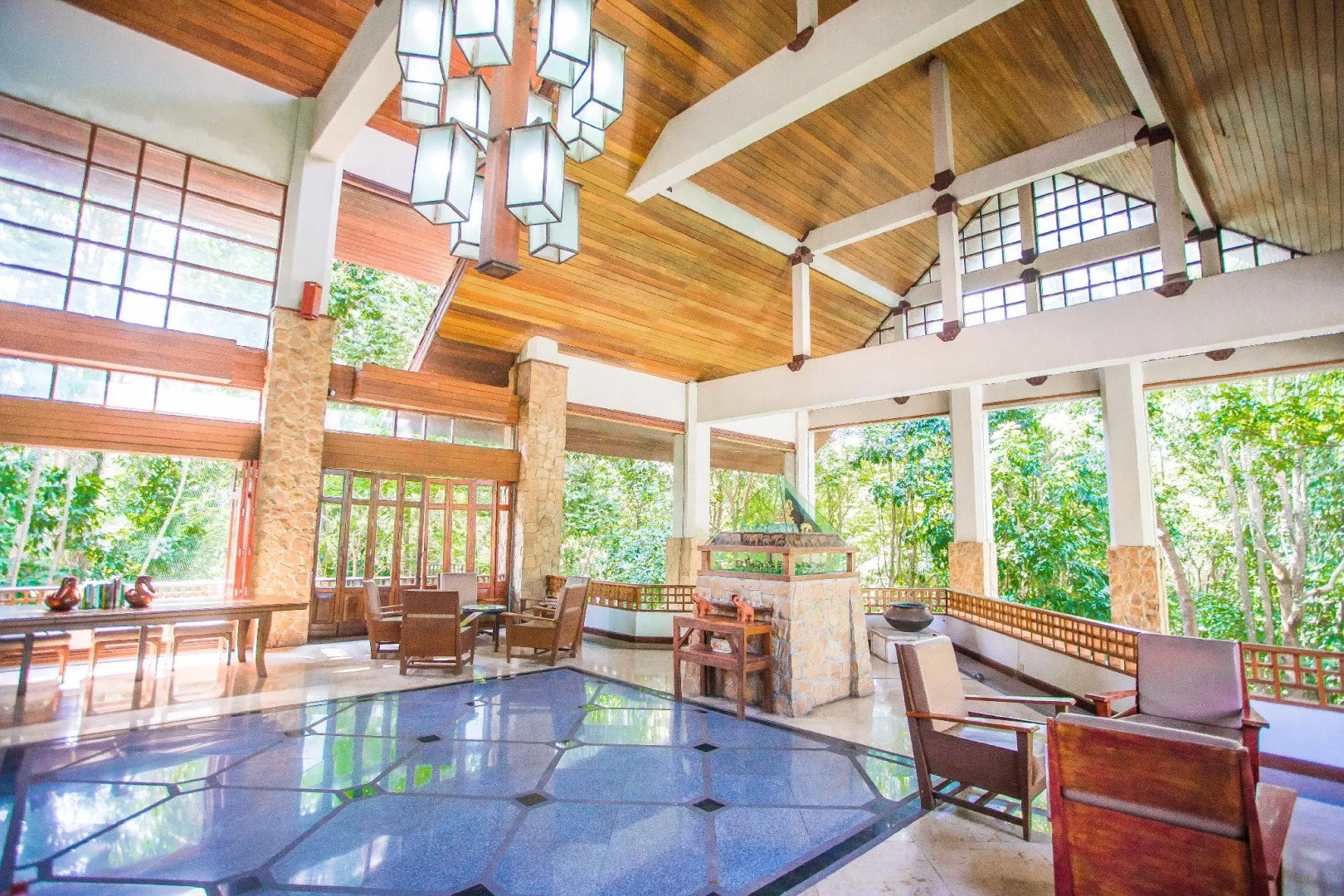 Sappraiwan Elephant Resort & Sanctuary