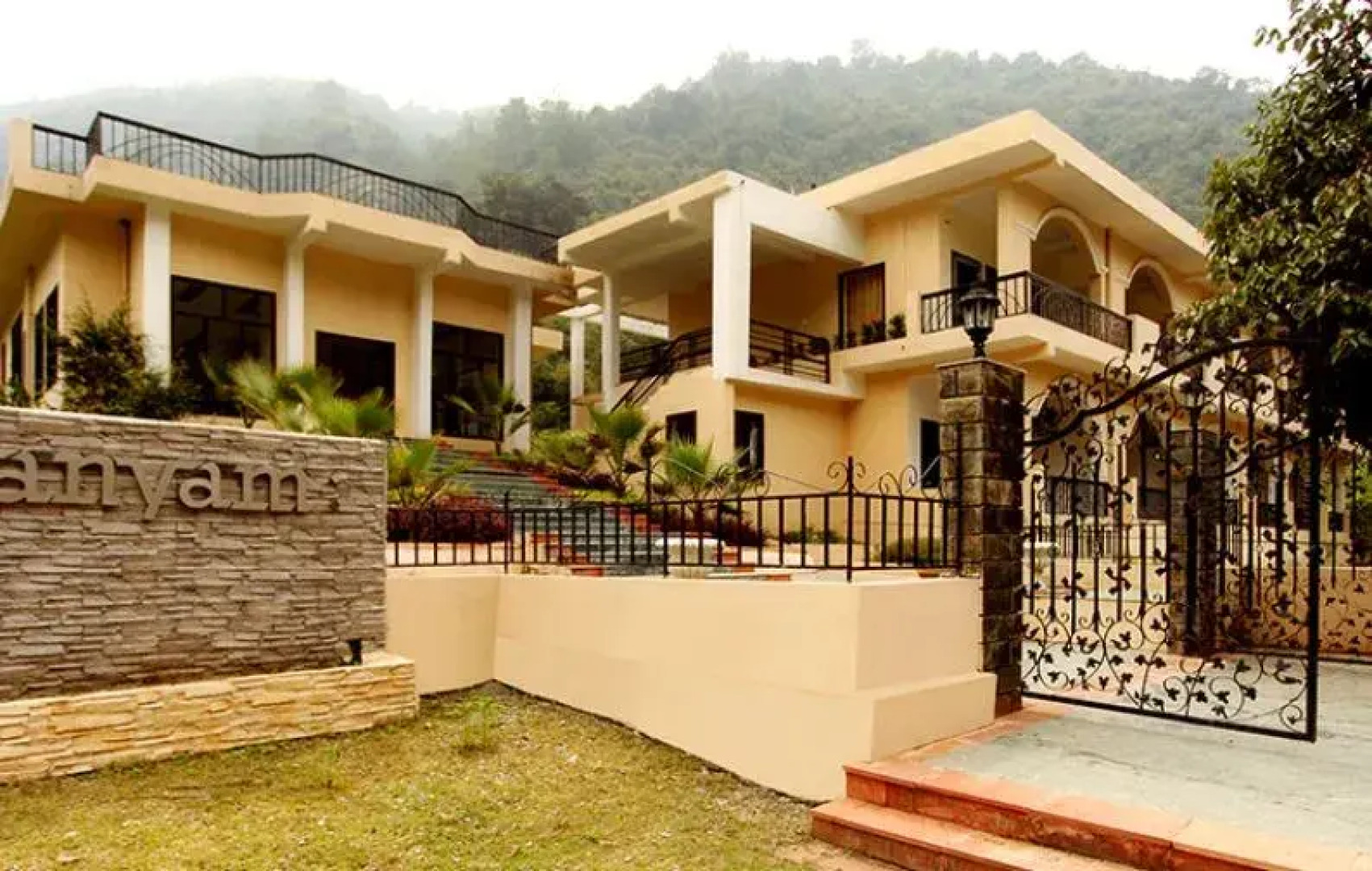 Aranyam River Retreat