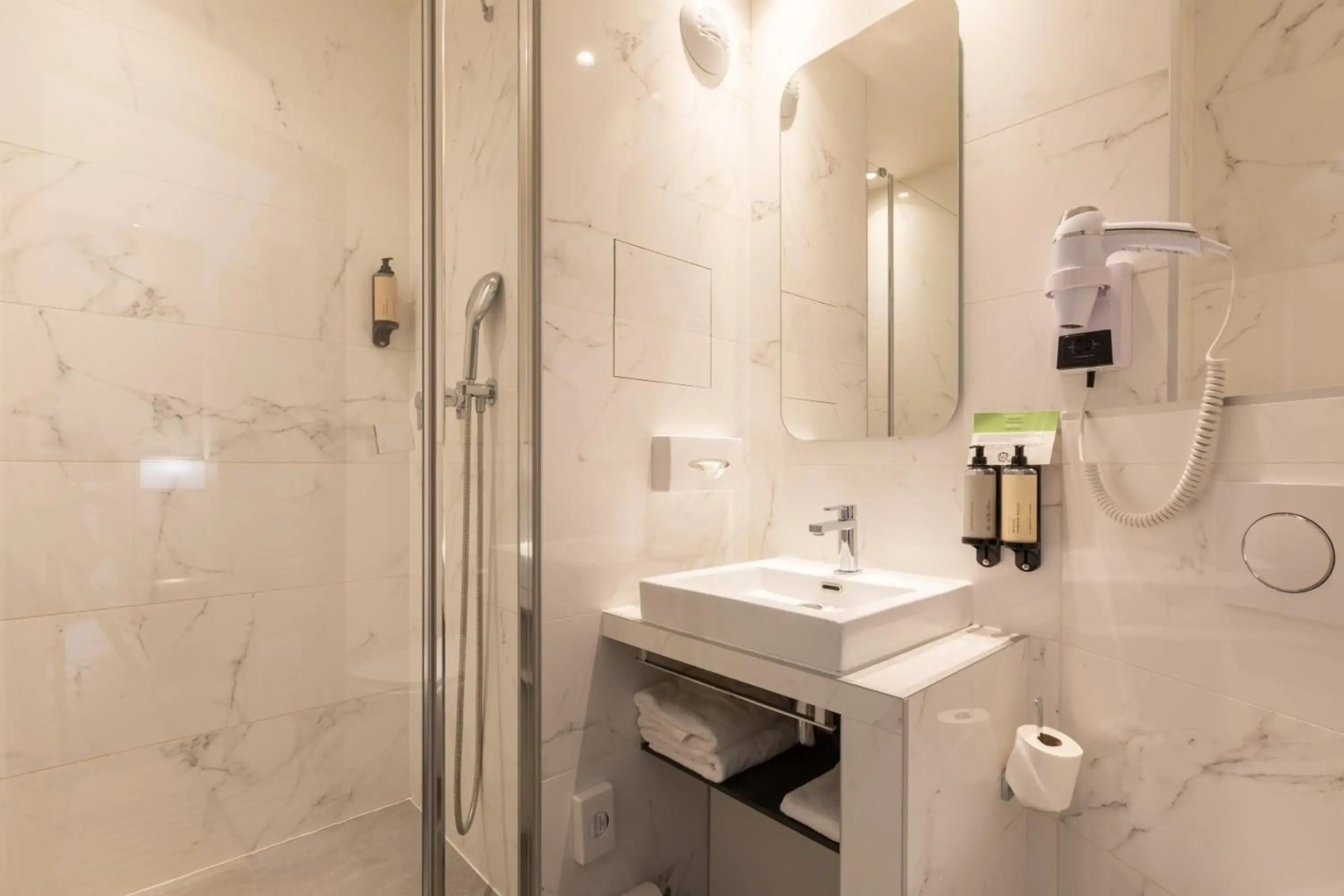 Kimpton Journeyman Hotel by IHG