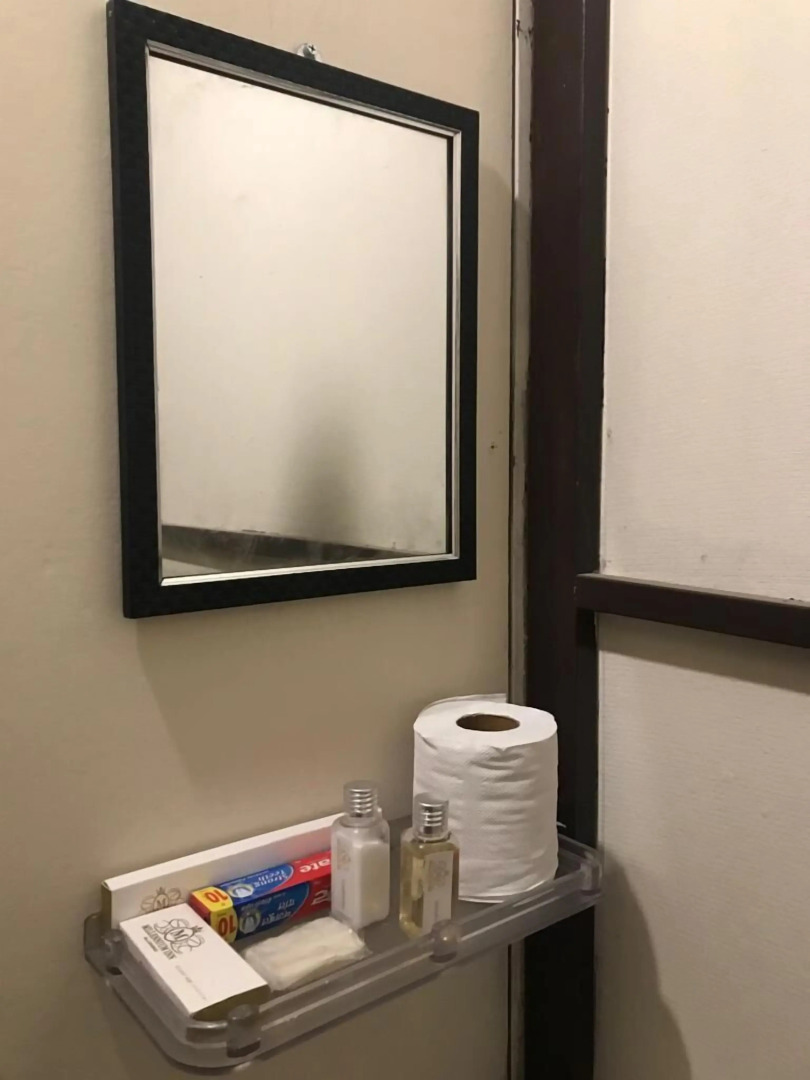 Swachh Room - Hostel