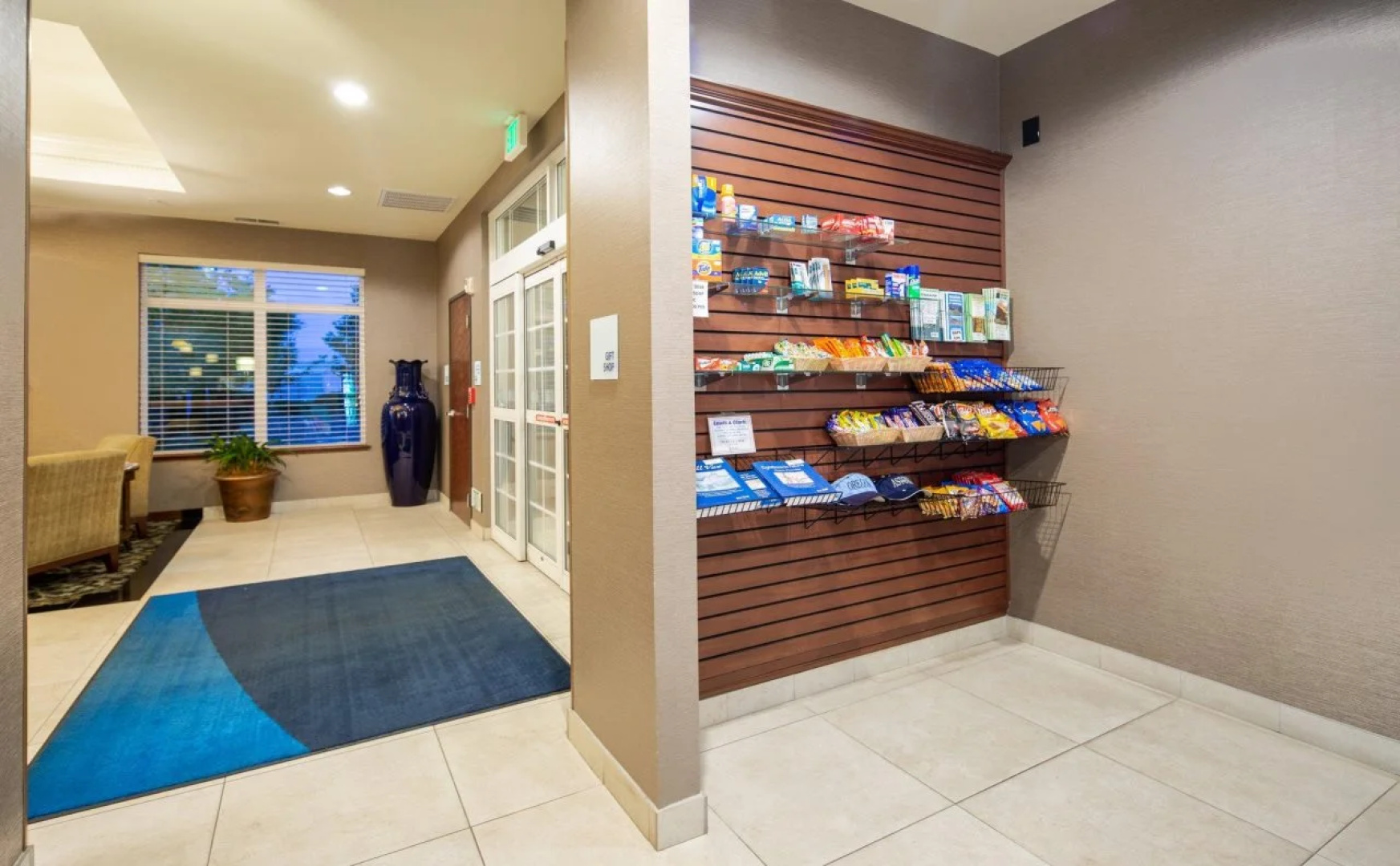 Holiday Inn Express & Suites Astoria by IHG
