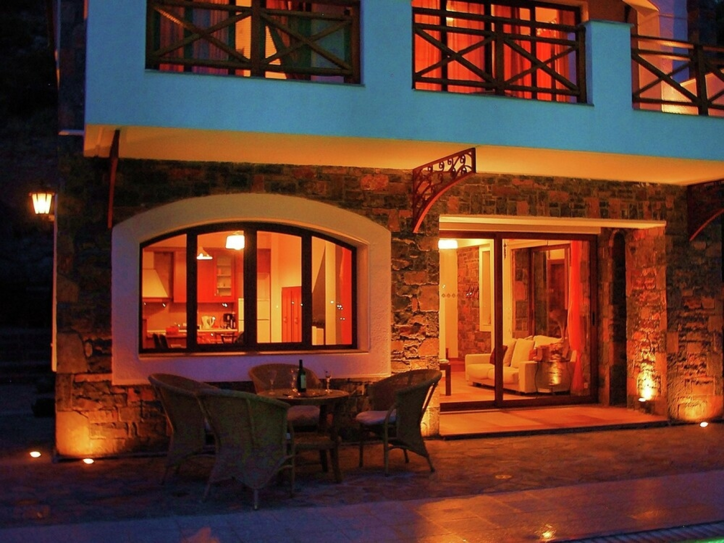 Villa Located in Picturesque Village, Pool, BBQ Near the Beach