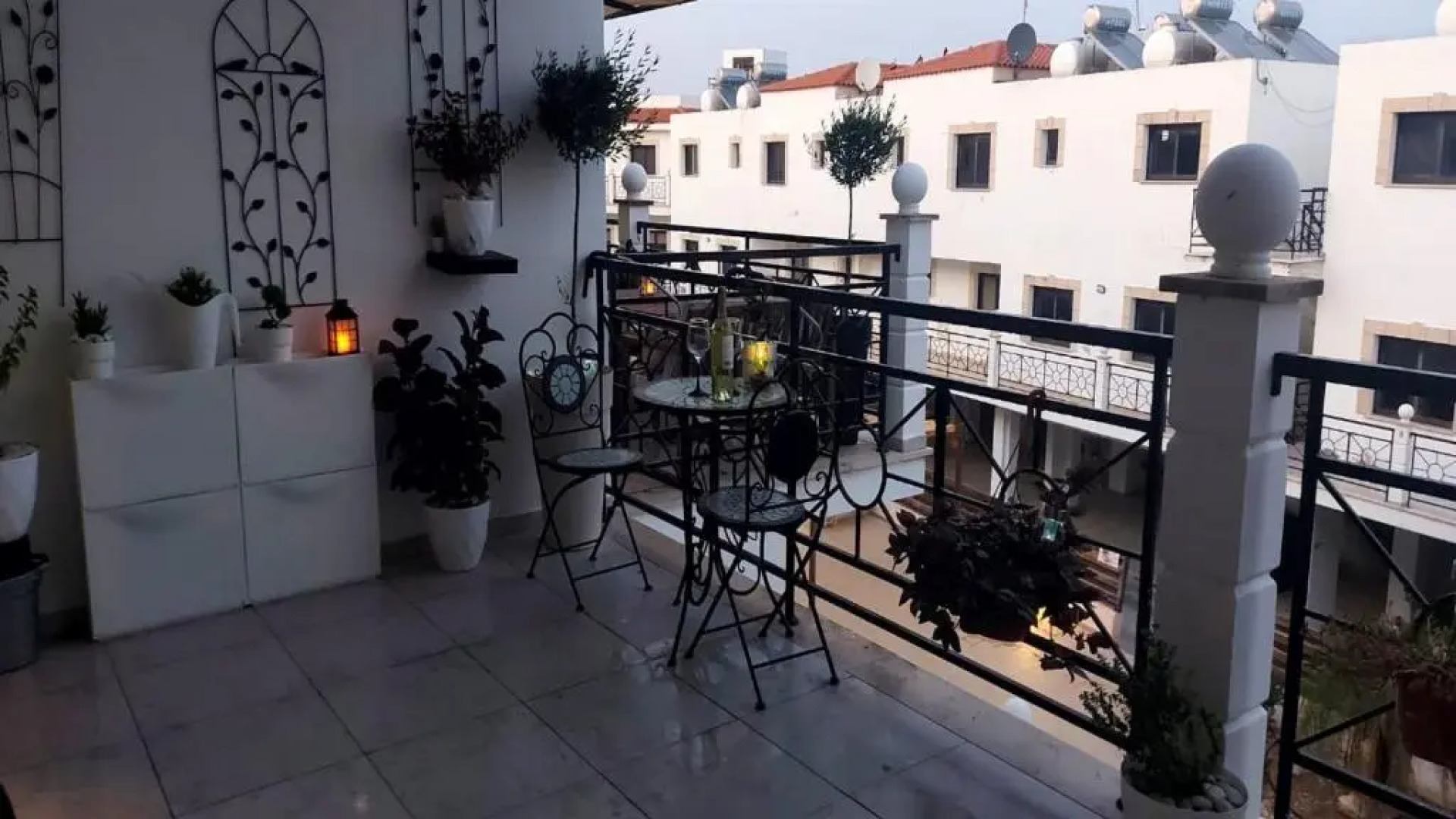 Paramount Gardens Resorts C202