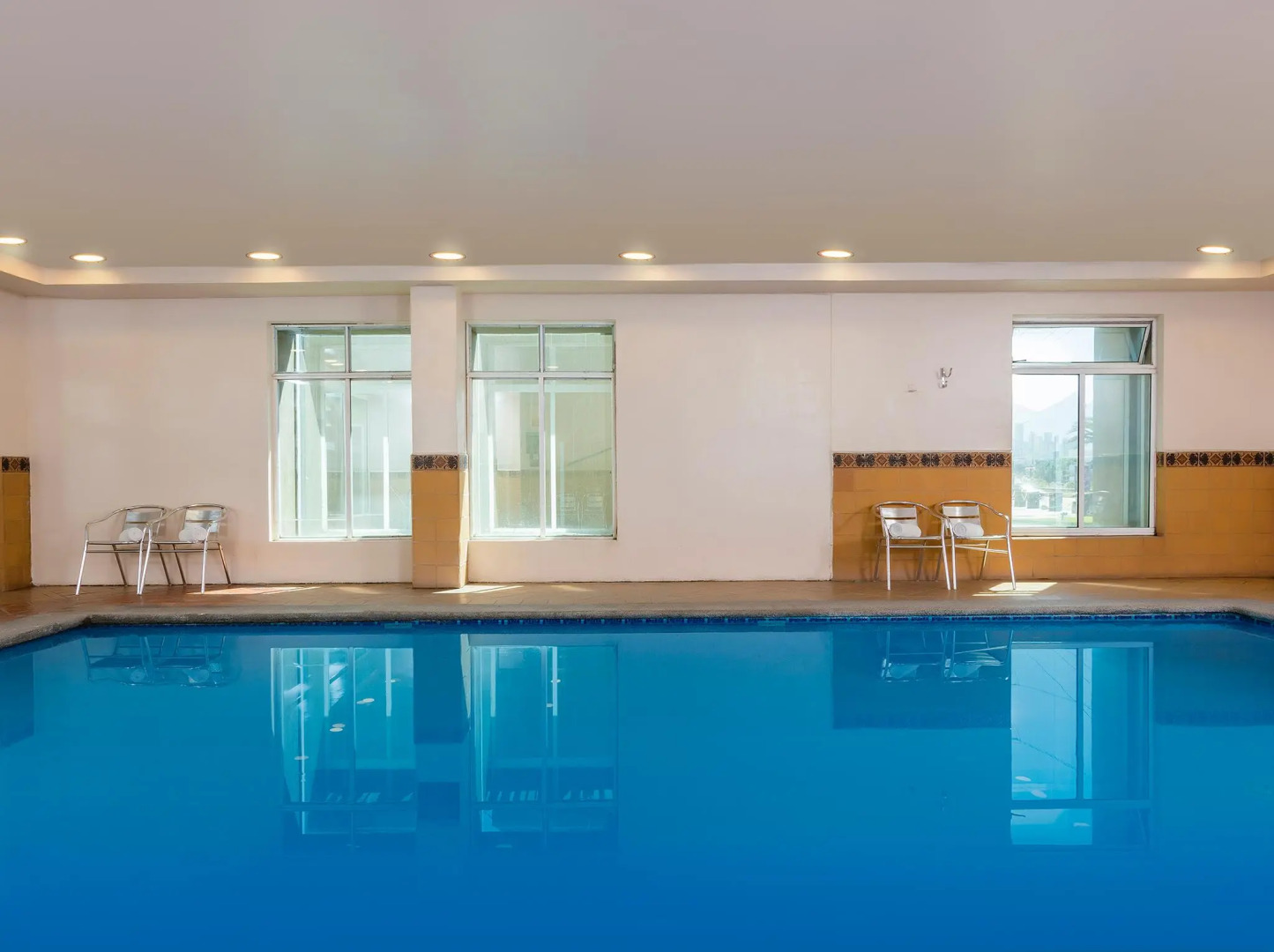 Krystal Urban Monterrey San Jerónimo