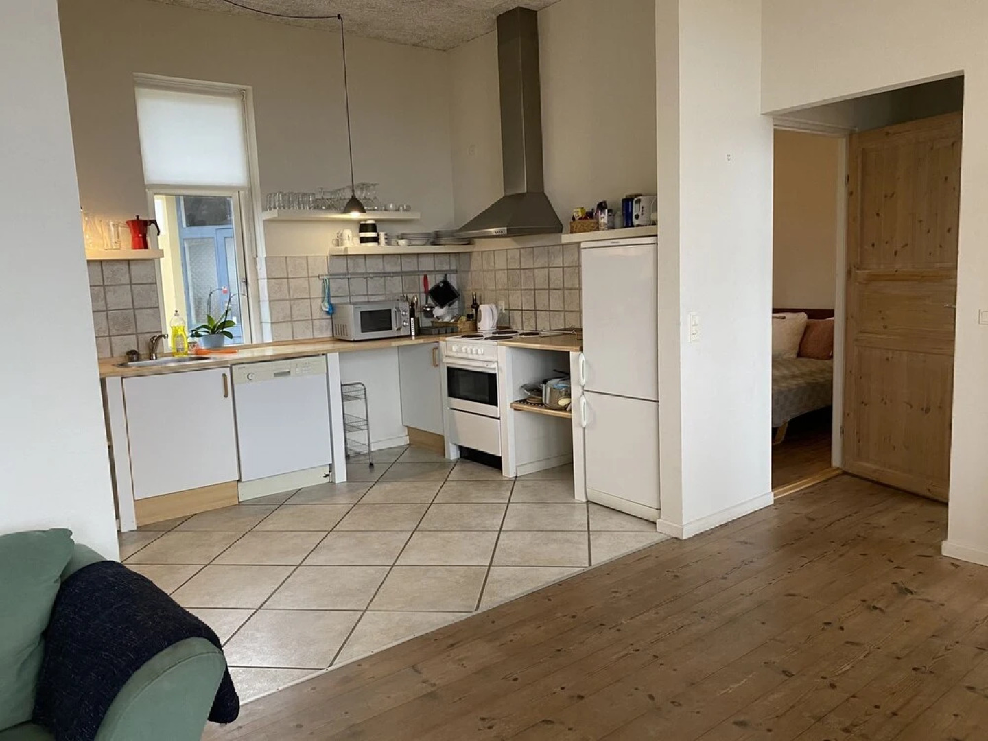 Skaerven Beachfront Condos and Cottage