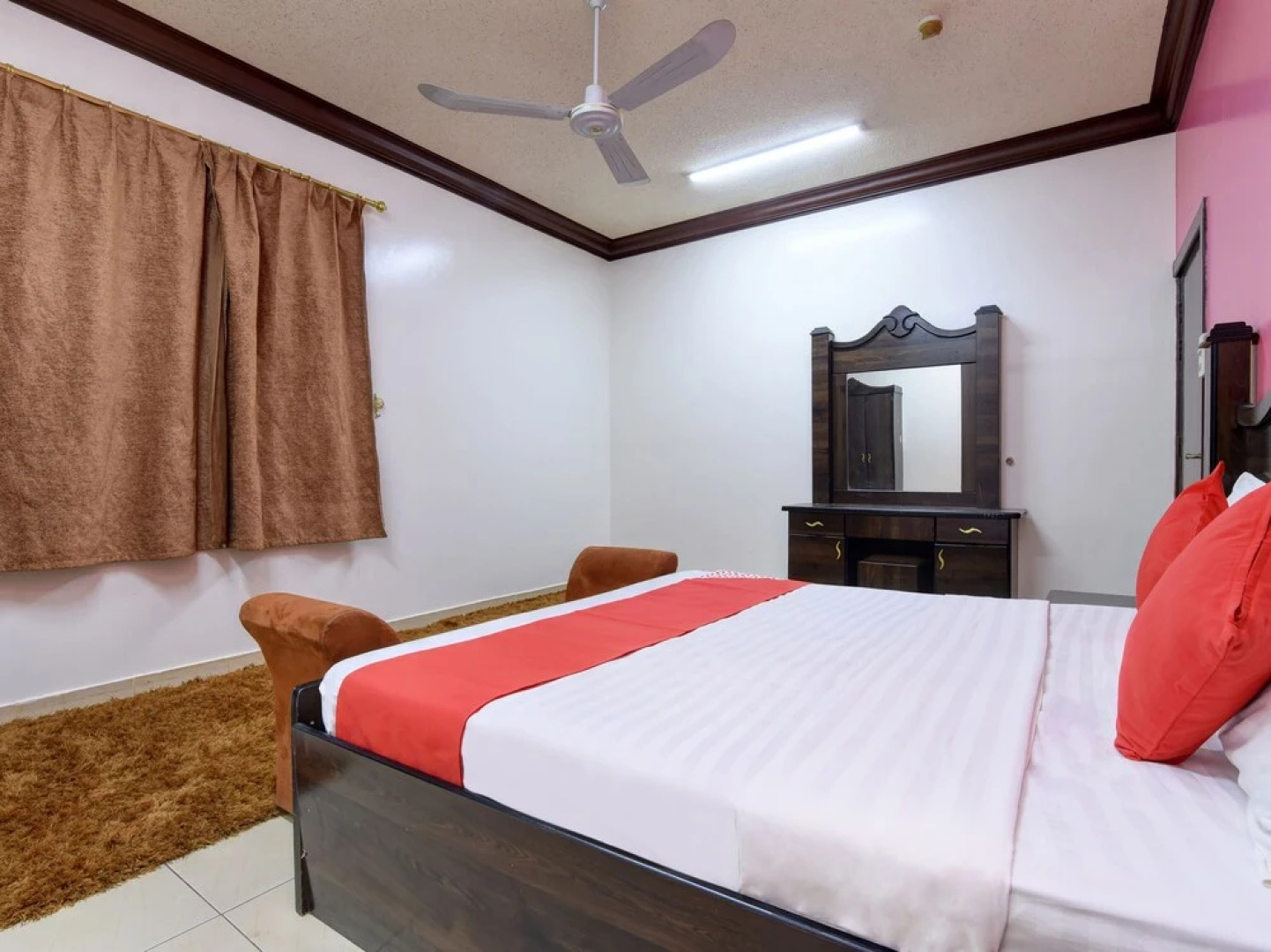 OYO 382 Najmat Alafg Furnished Apartment