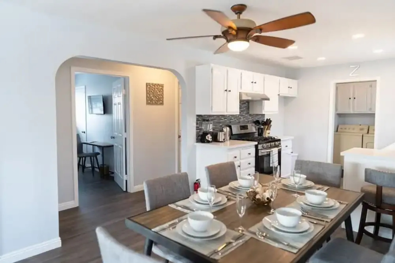 Large 4-bedroom House With AIR Hockey Table Close TO Disneyland IN Orange County p41