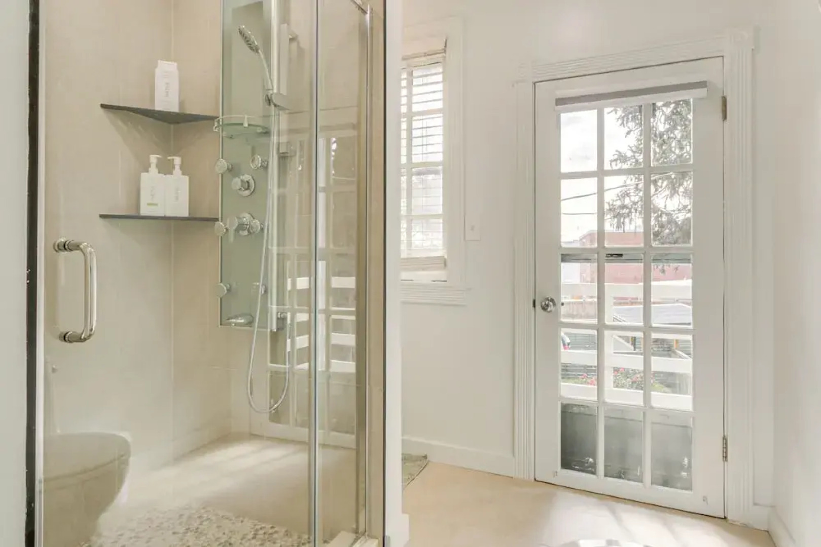 Dtwn at Your Door: Historic Frederick Gem w/ Yard!