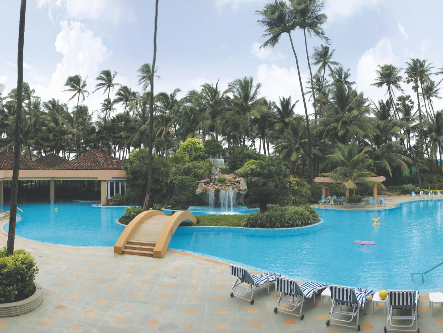 The Retreat Hotel & Convention Centre