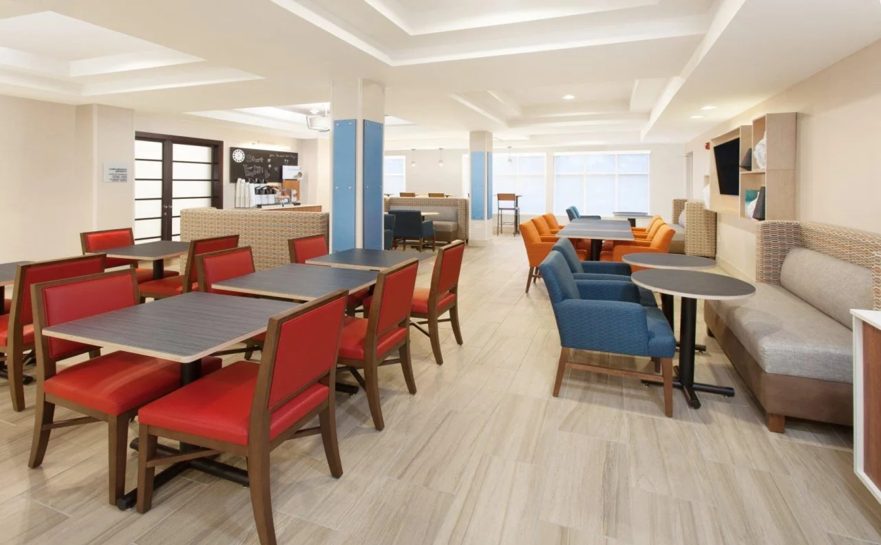 Holiday Inn Express Hotel & Suites, a Lake Zurich-Barrington by IHG