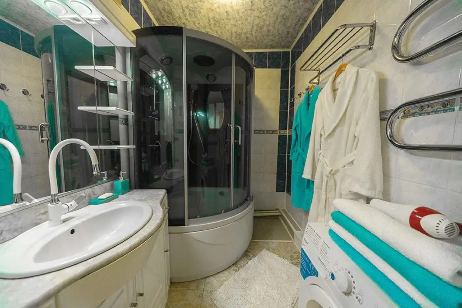 Пять звезд на Ленина 17/1