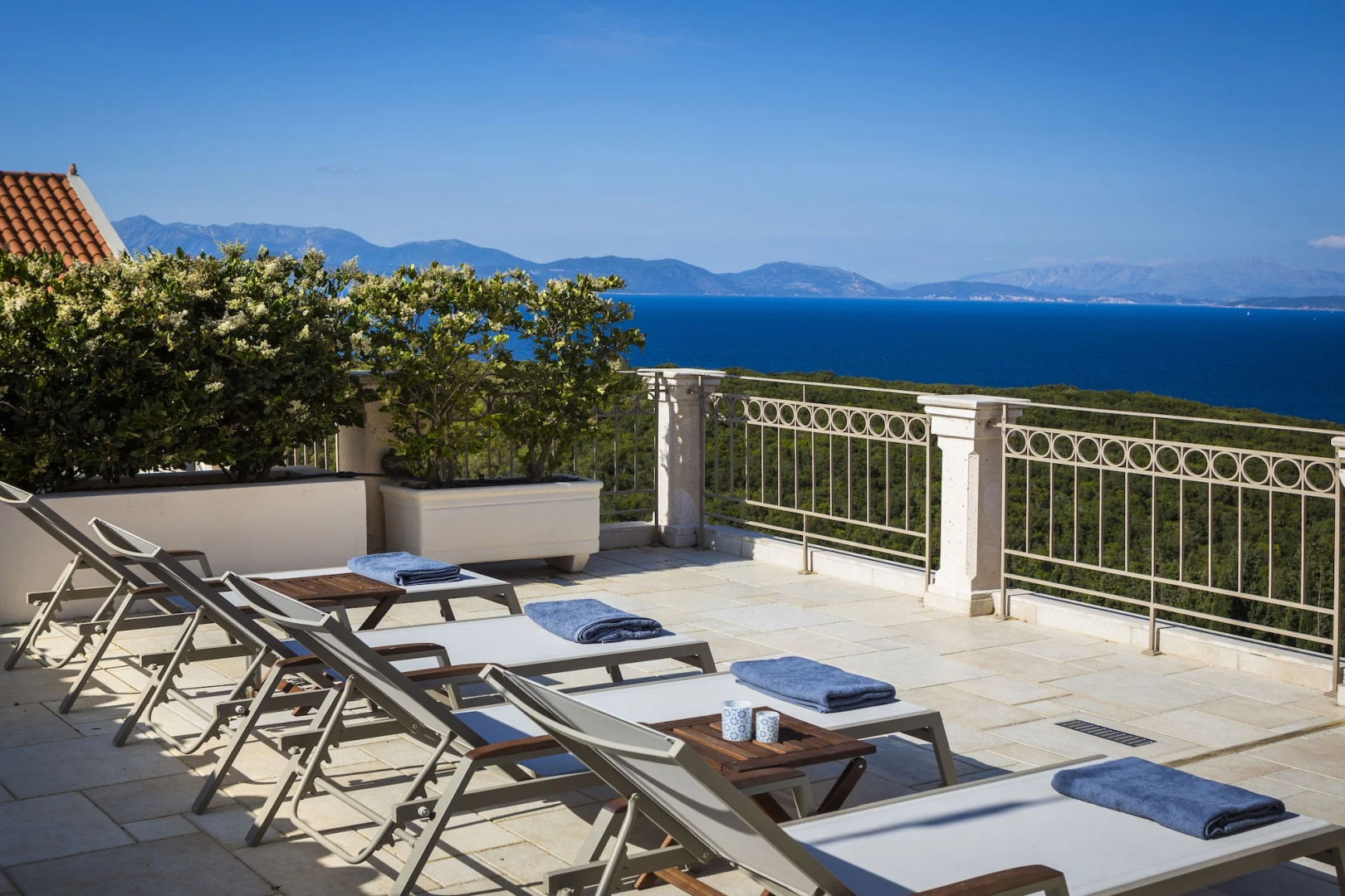 Almyra Hotel