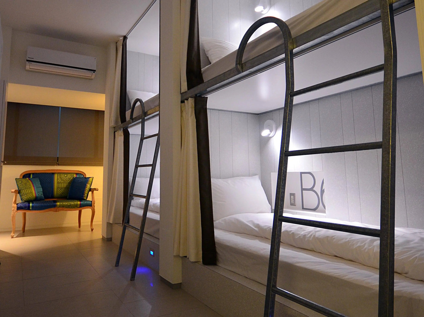 台南单床屋民宿