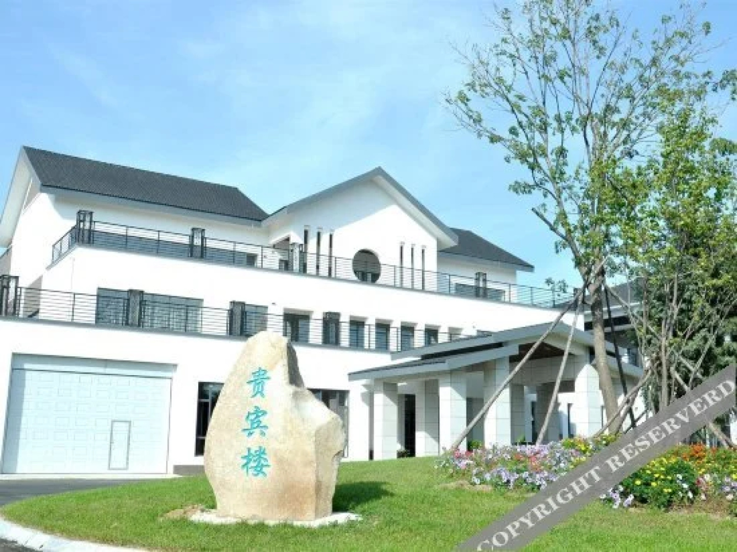 Yijiangnan Hotel