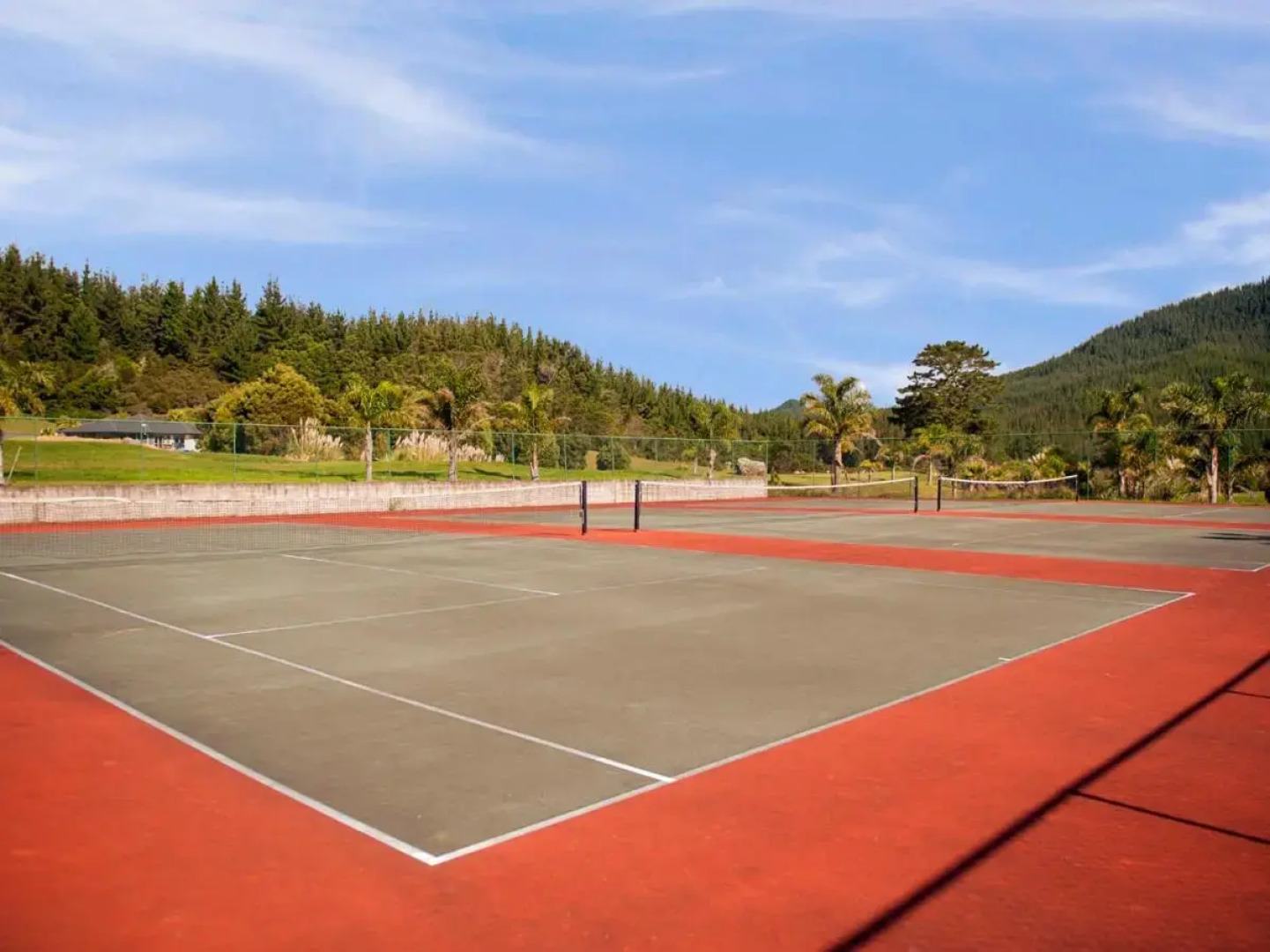At Home at the Lakes - Pauanui Holiday Home