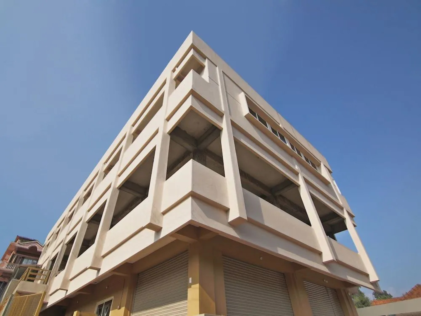 OYO 26718 The Mayura Residency