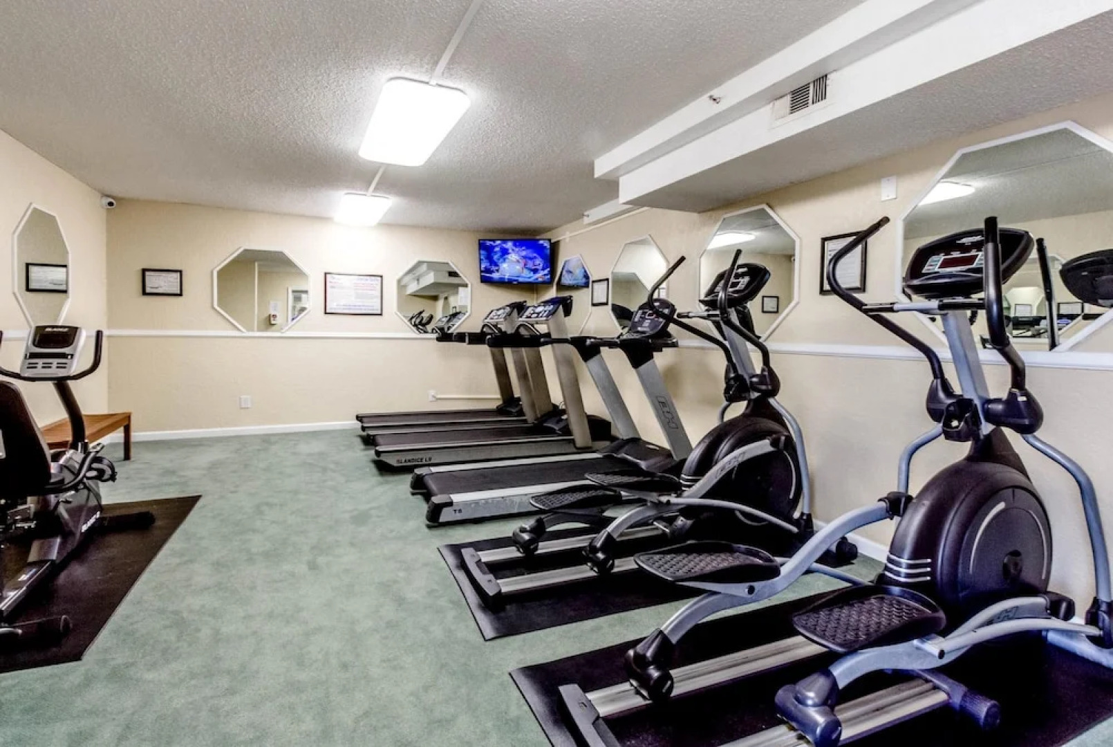 The Summit by Forehand Rentals