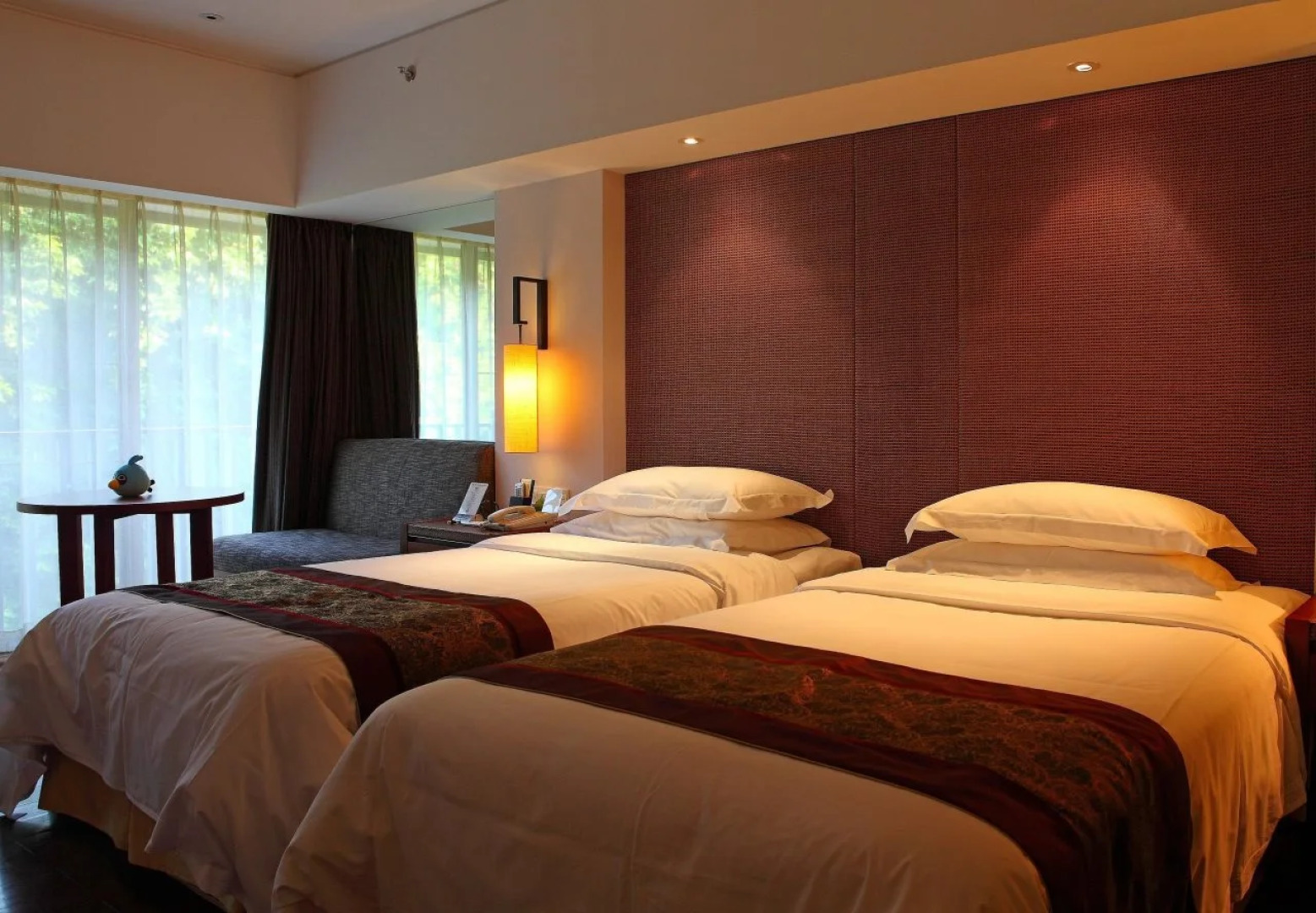 Baiyun Lakeside Hotel