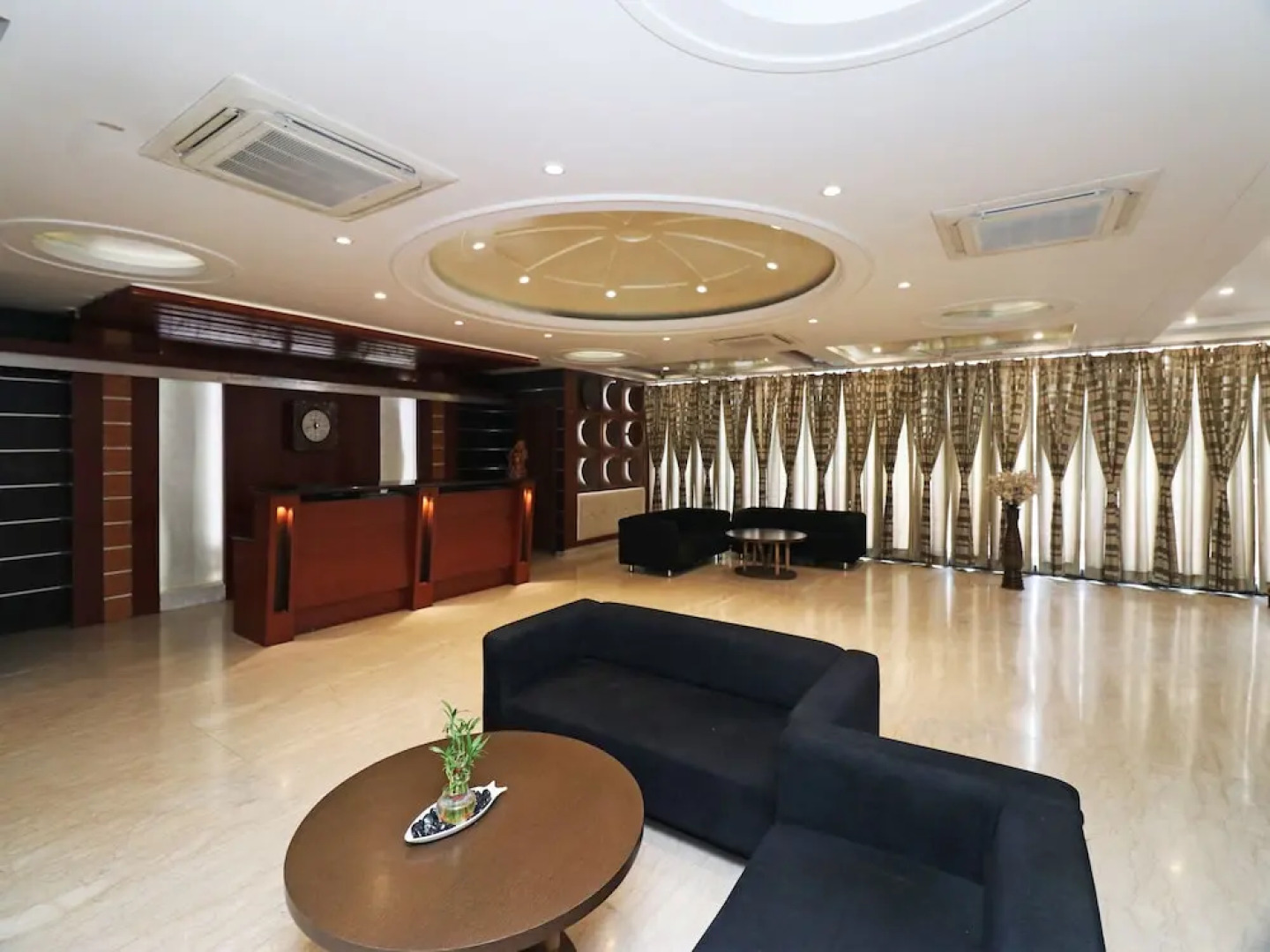 OYO 5843 Hotel Yash Inn