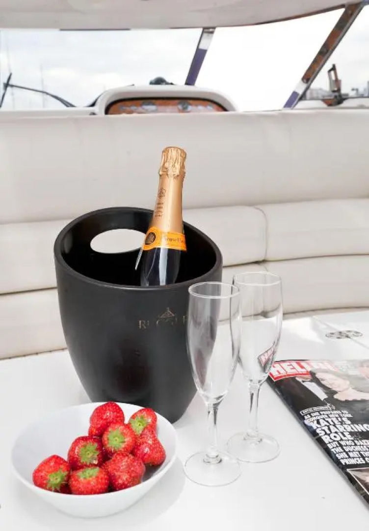 Sunseeker Renegade 60 Ft