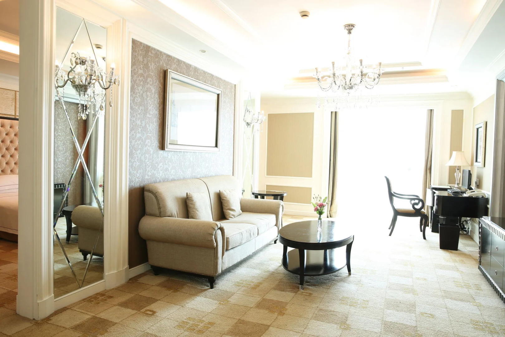 Country Garden Flower City Hotel