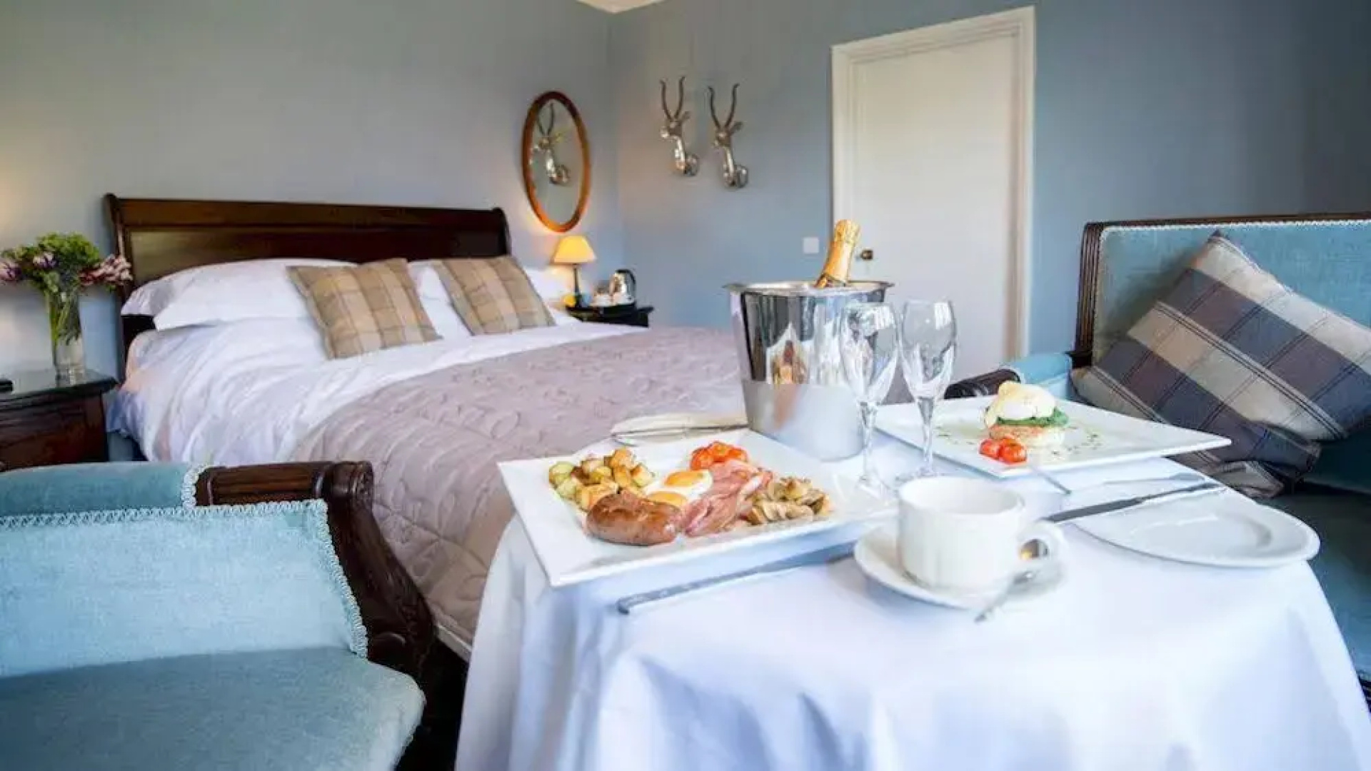 Port Lympne Reserve - Livingstone Lodge
