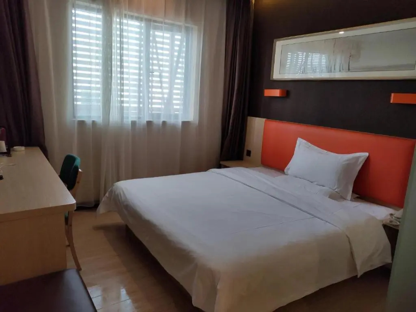 7Days Premium Shenzhen Dalang Commercial Center Branch