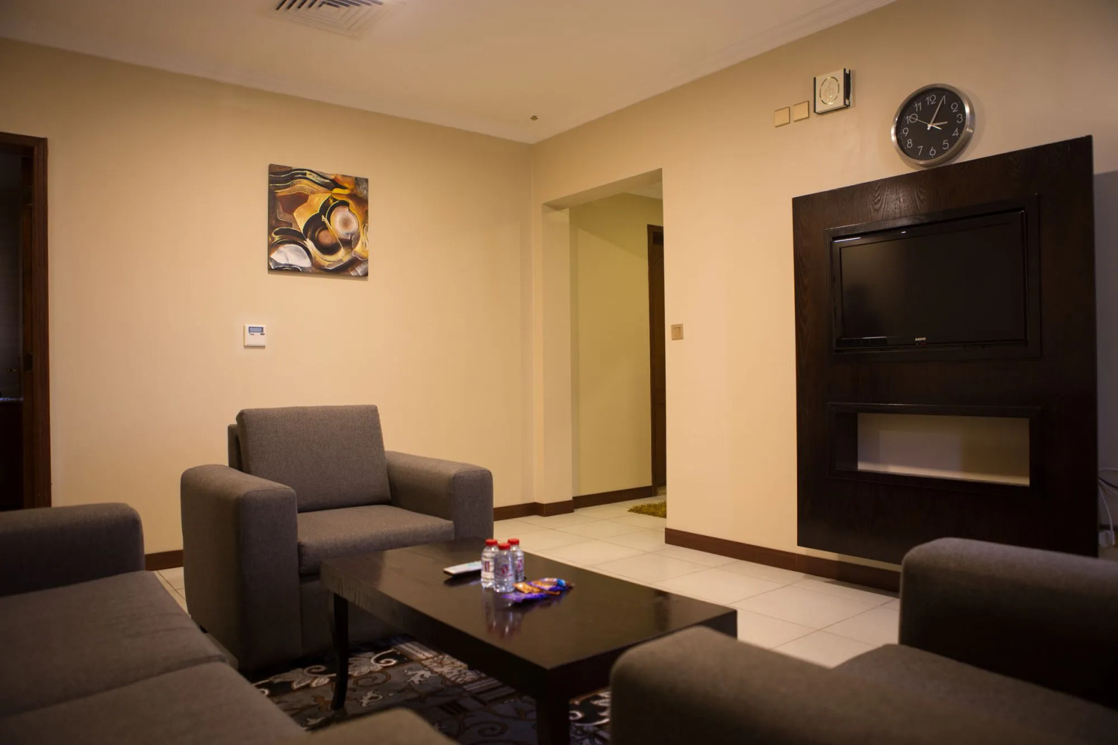 Travellerinn hotel apartment ( Family Only )