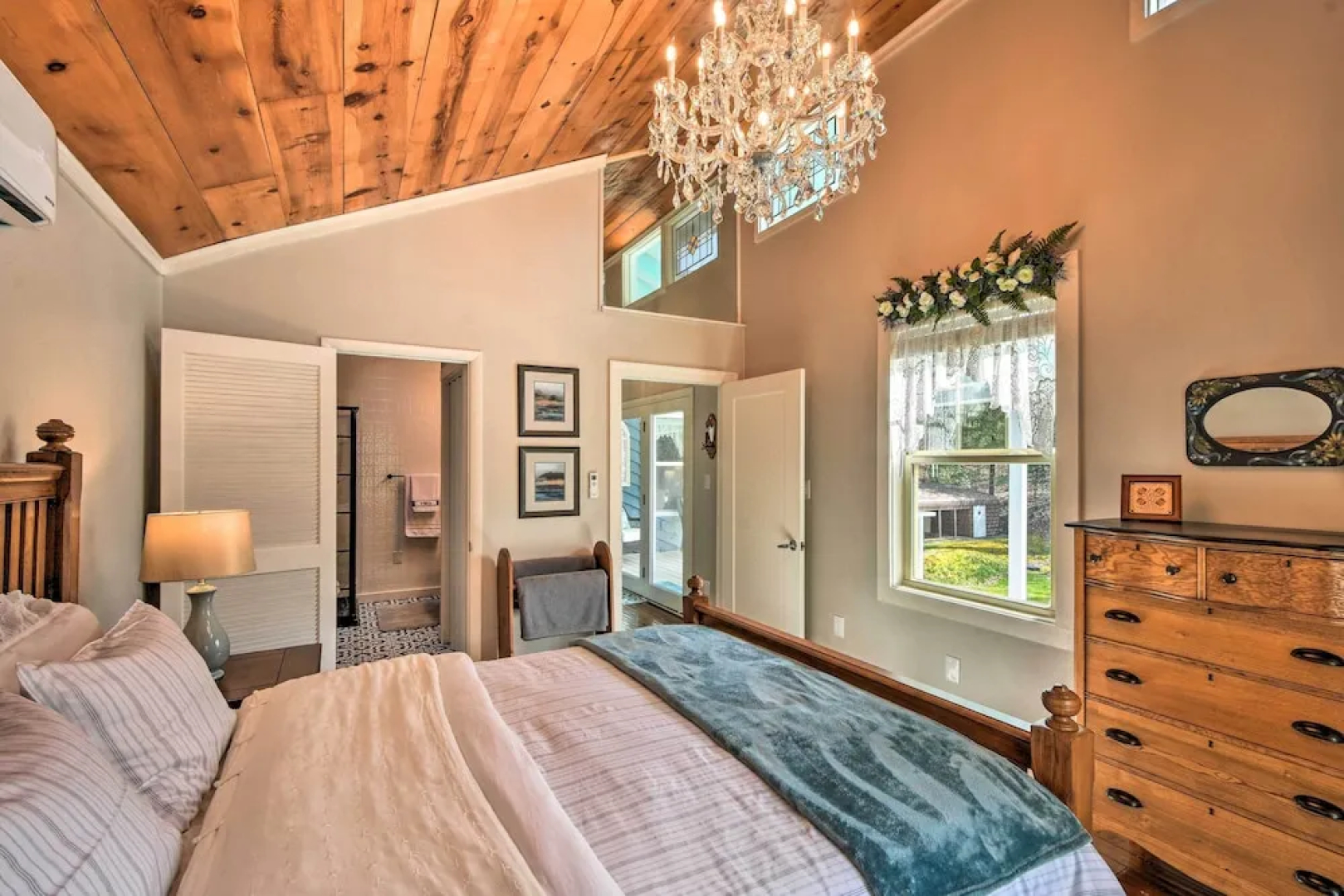 Private Pool, Hot Tub & Yard: Serene Murphy Home