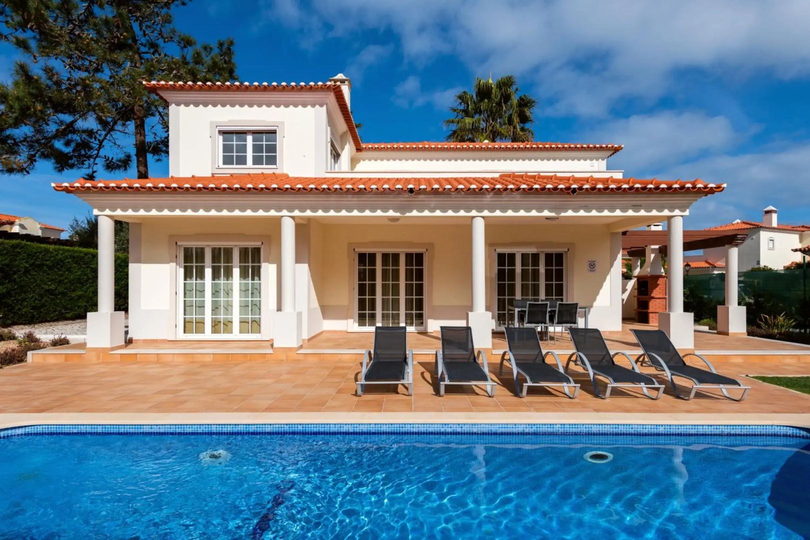 Praia Del Rey Golf And Beach Resort - the Village