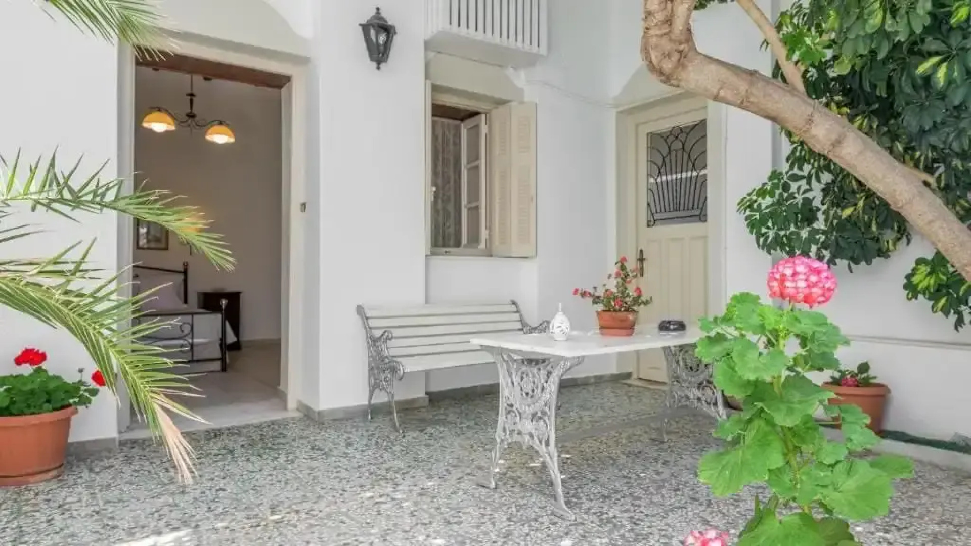 Anastasias Rooms Triovasalos