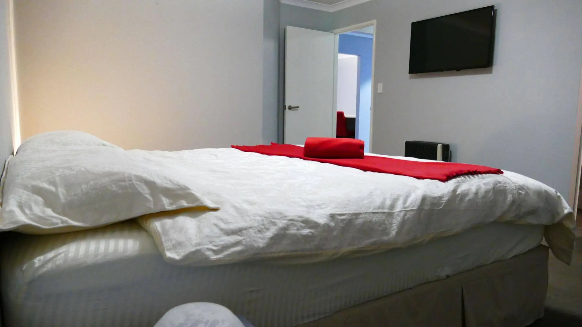 Rainbow Dream House PERTH Holiday Home