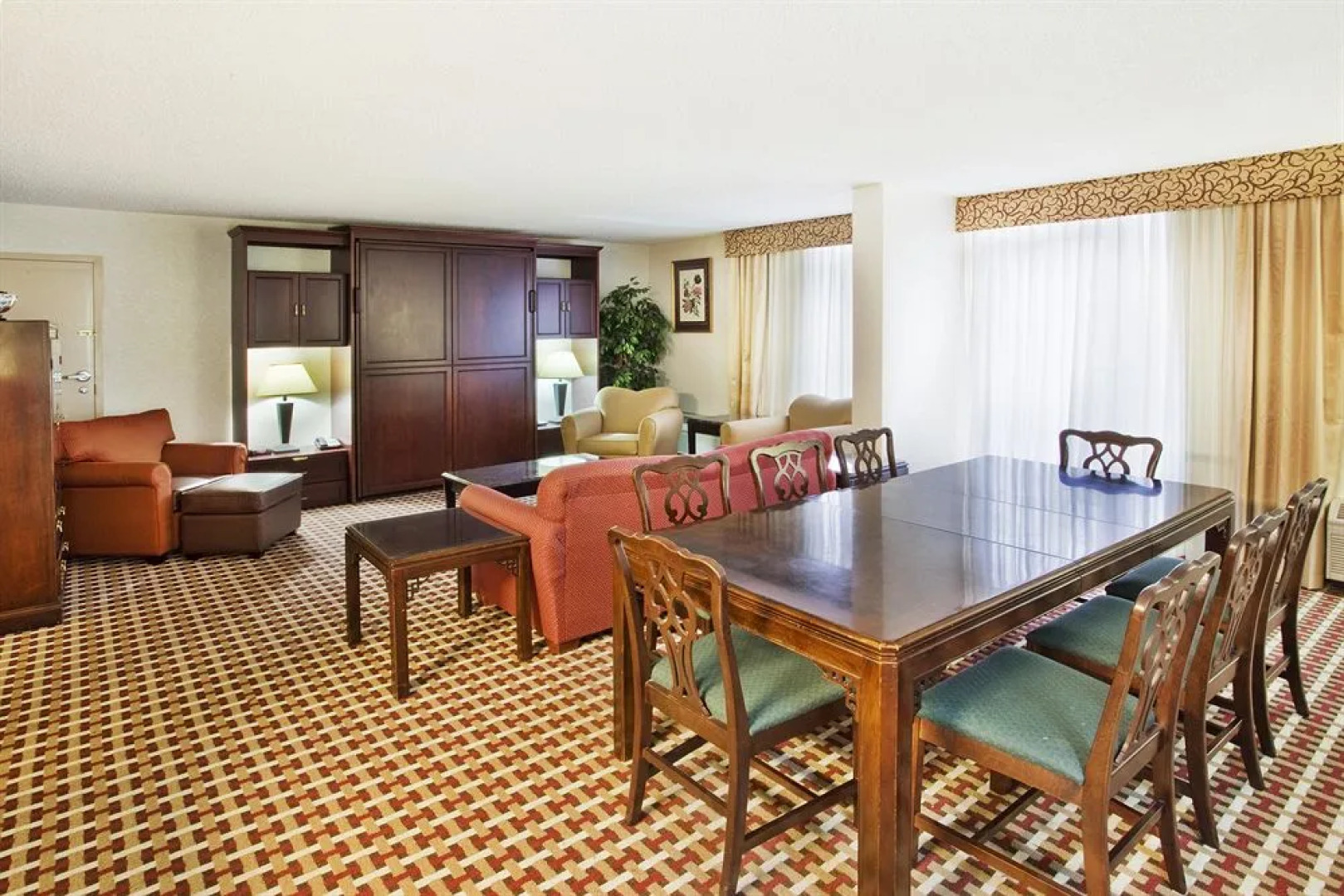 Holiday Inn Gainesville-Lanier Centre