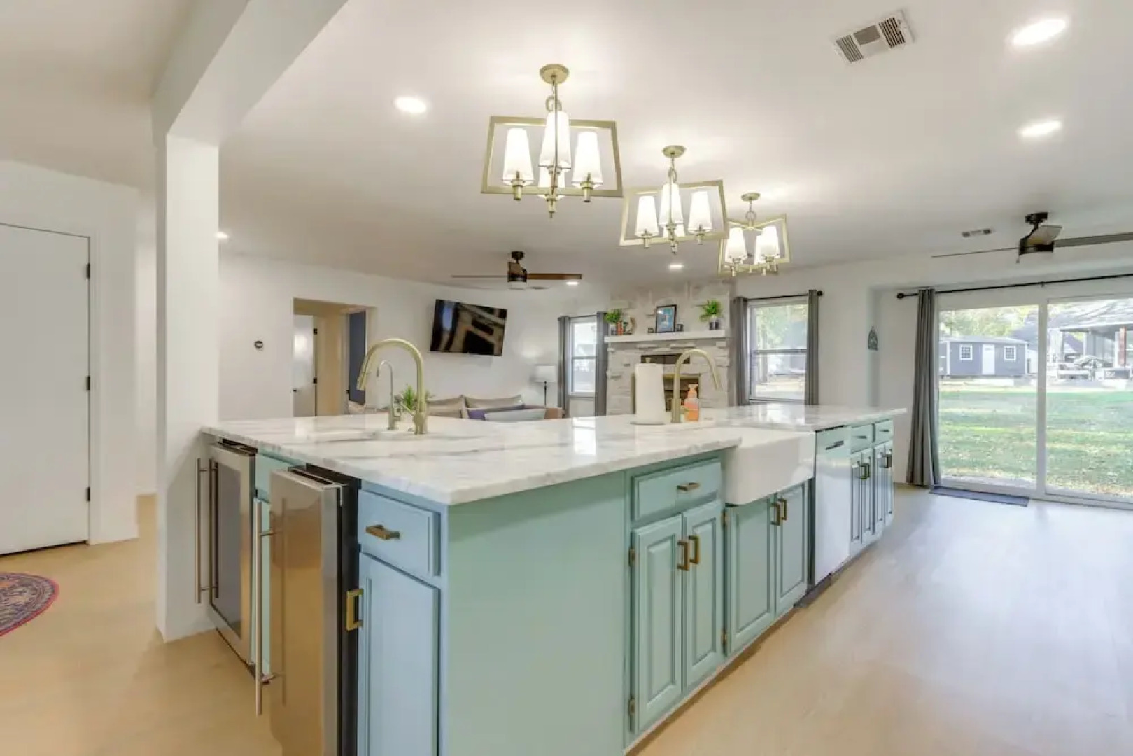 Half-mi to Grand Lake & Marina: Monkey Island Home