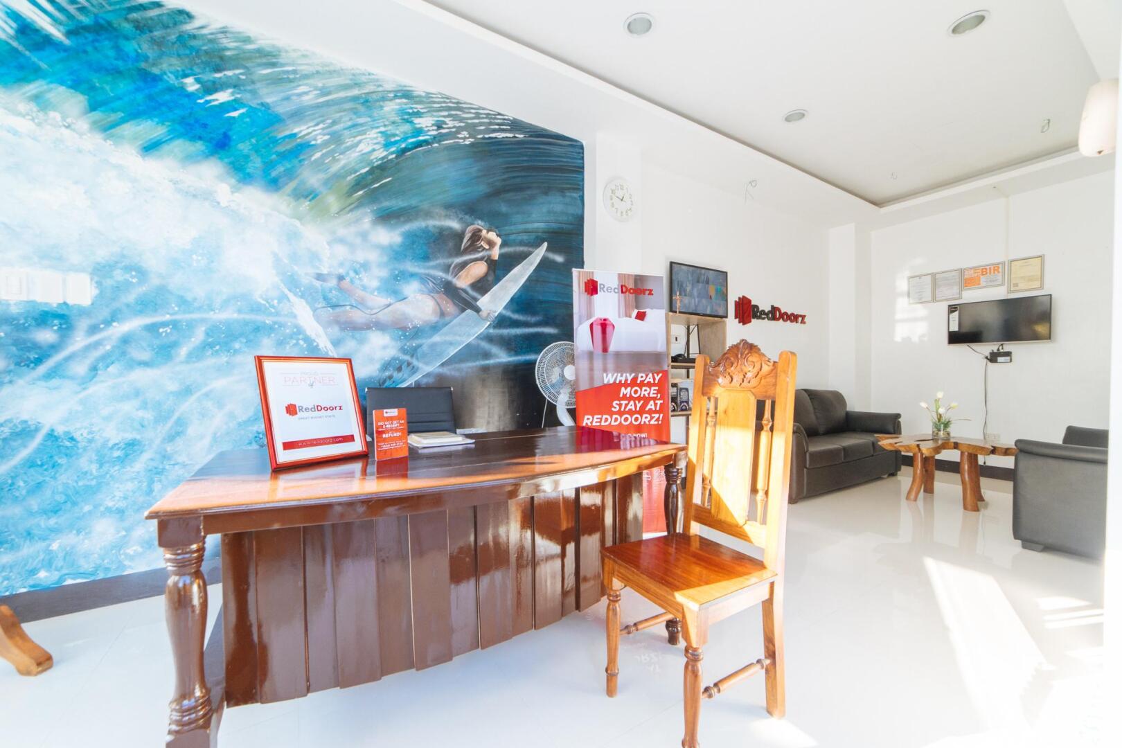 RedDoorz @ Bonifacio Extn Baler