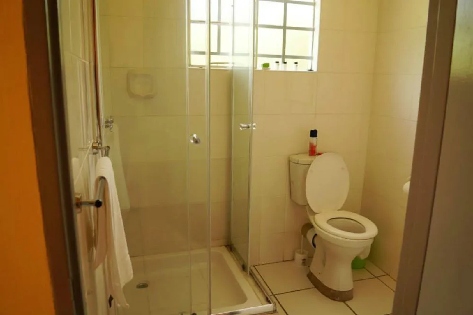 Qhwigaba Guest Lodge