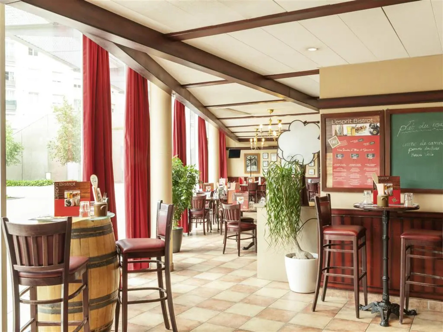 ibis Lyon Caluire Cité Internationale