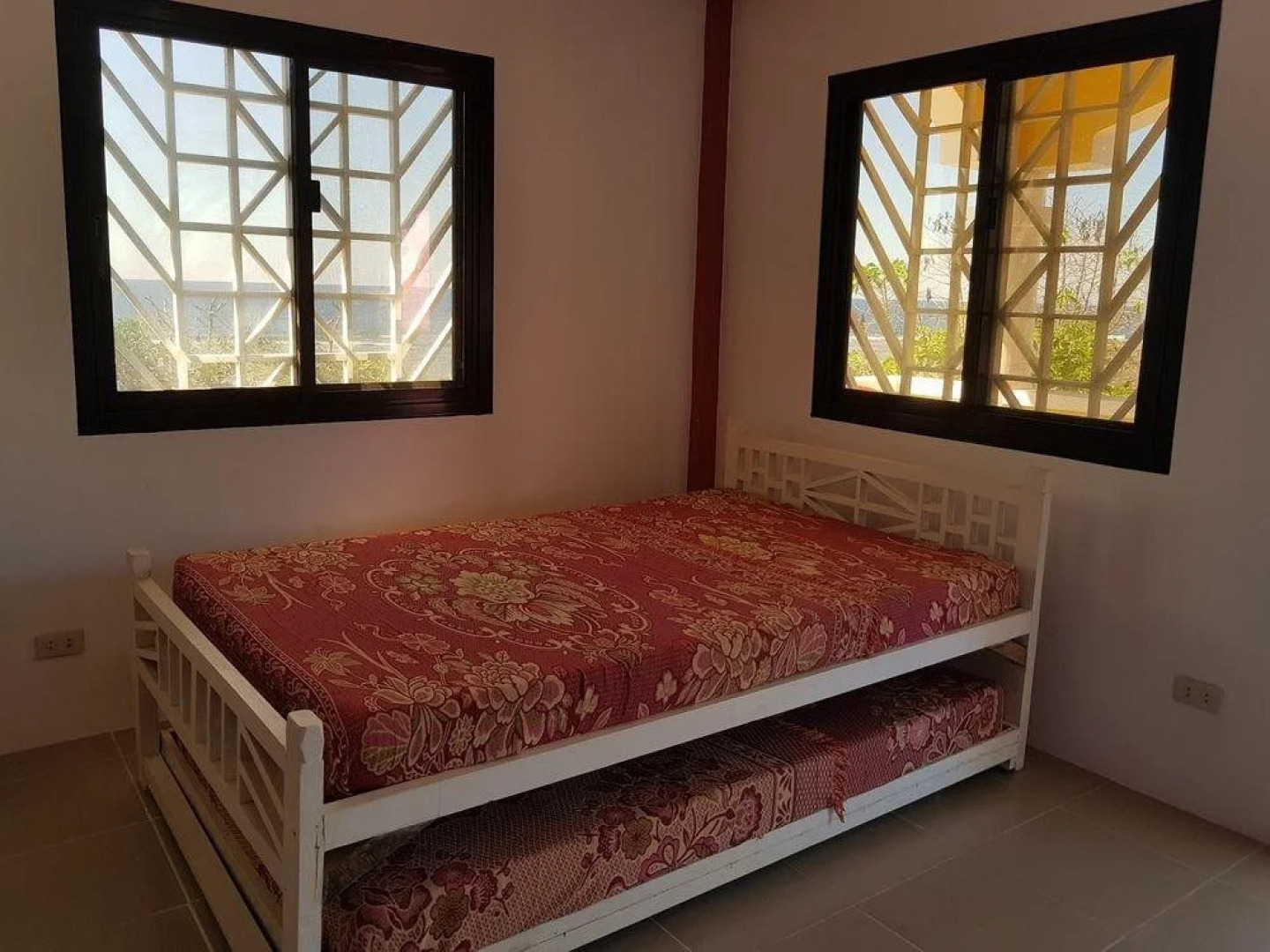 Paz Patar Beach House Resort