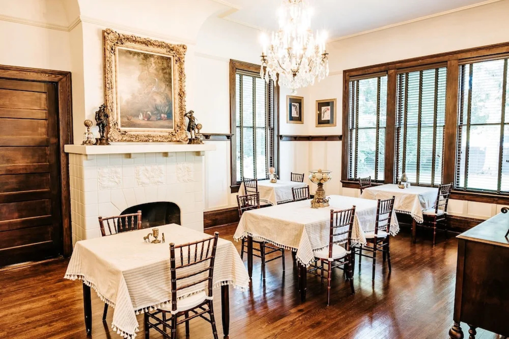 Heritage House Bed & Breakfast - Boutique Adults-Only Inn