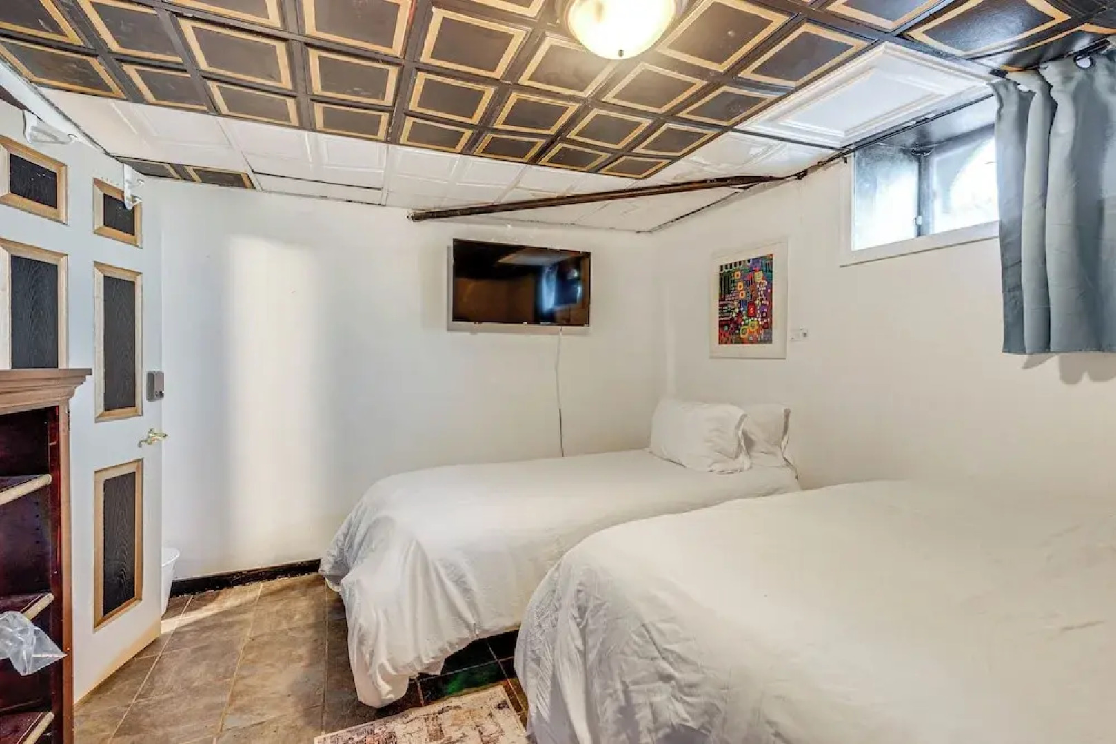 Near Downtown Scranton: Getaway w/ Patio