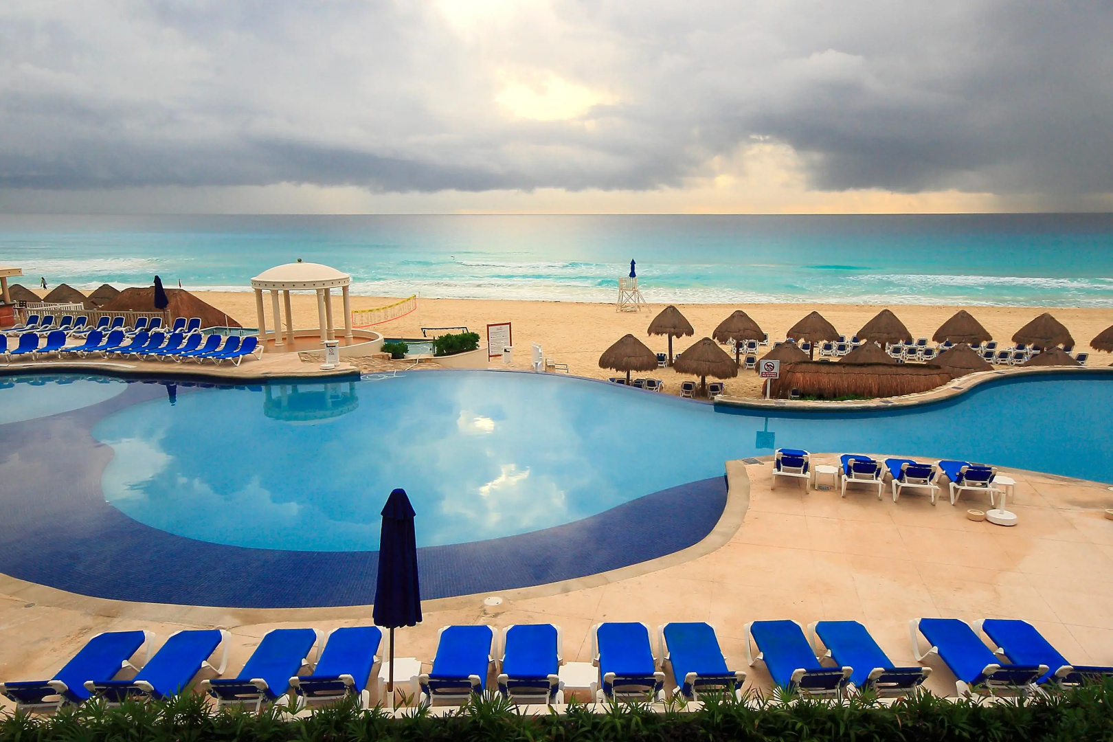 Golden Parnassus Resort & Spa All Inclusive