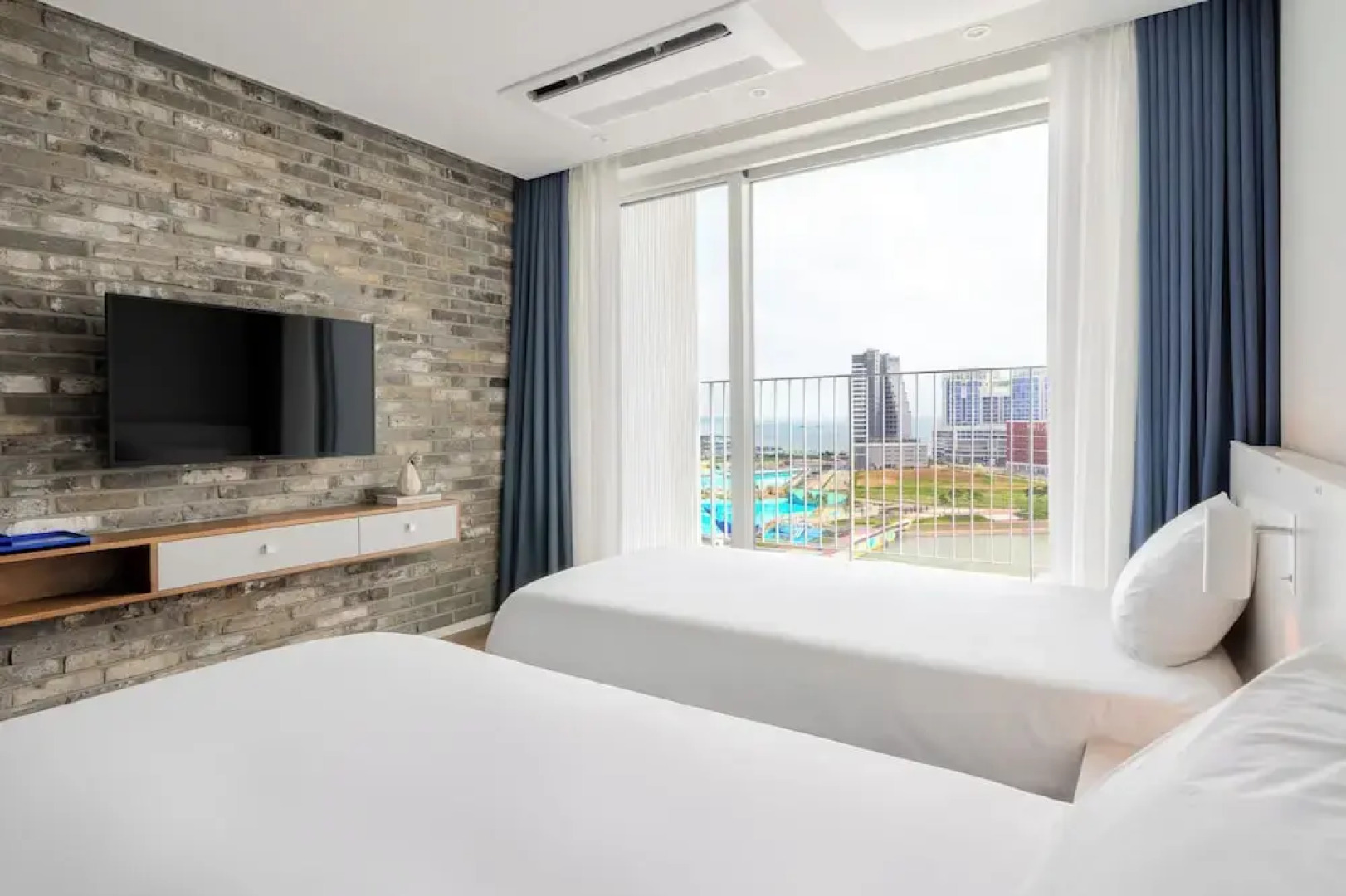 Urbanstay Siheung Geobukseom