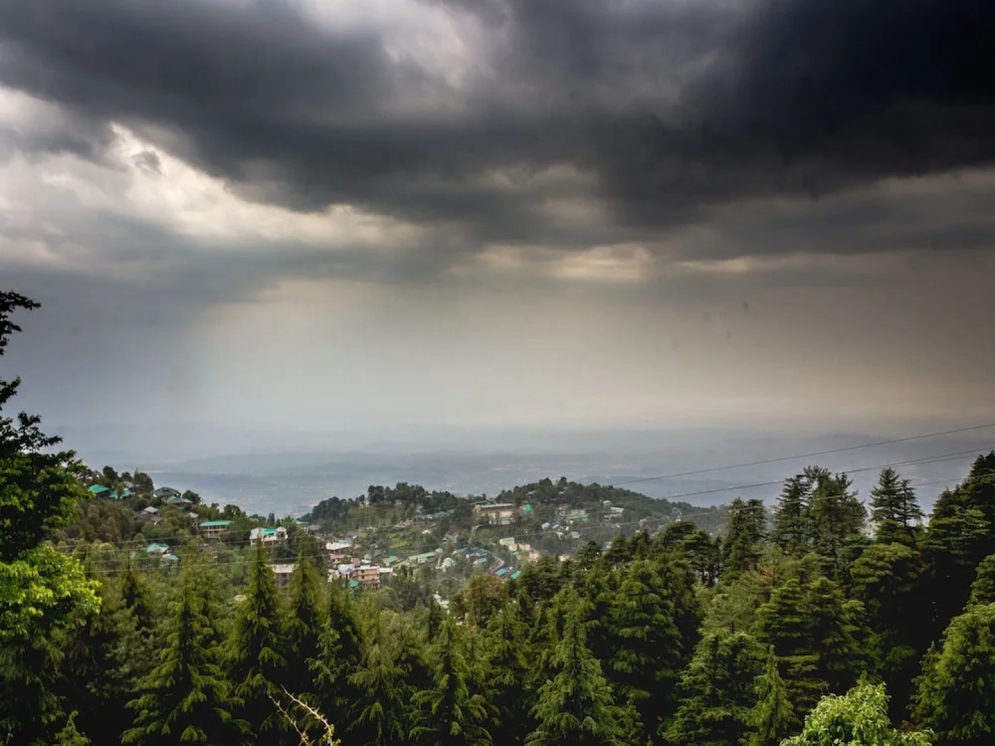 OYO 13881 Home Majestic Hill View 1BHK Naddi