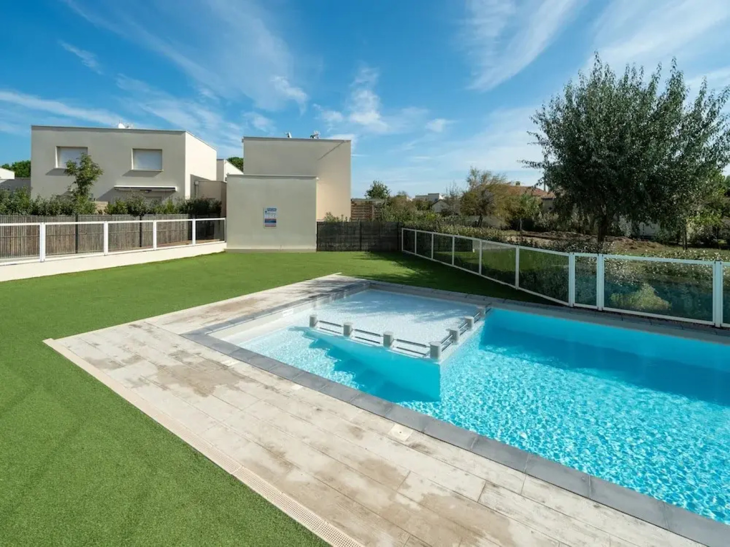 Villa in Valras-plage Near Sand Beach