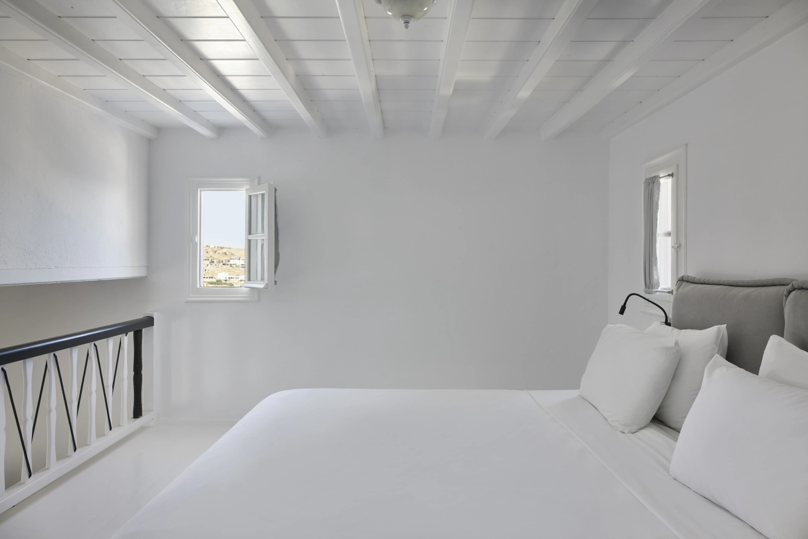 Pietra e Mare - Mykonos Moments