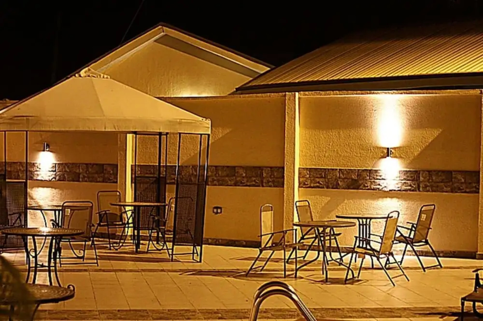 The Carlton Gate Hotel