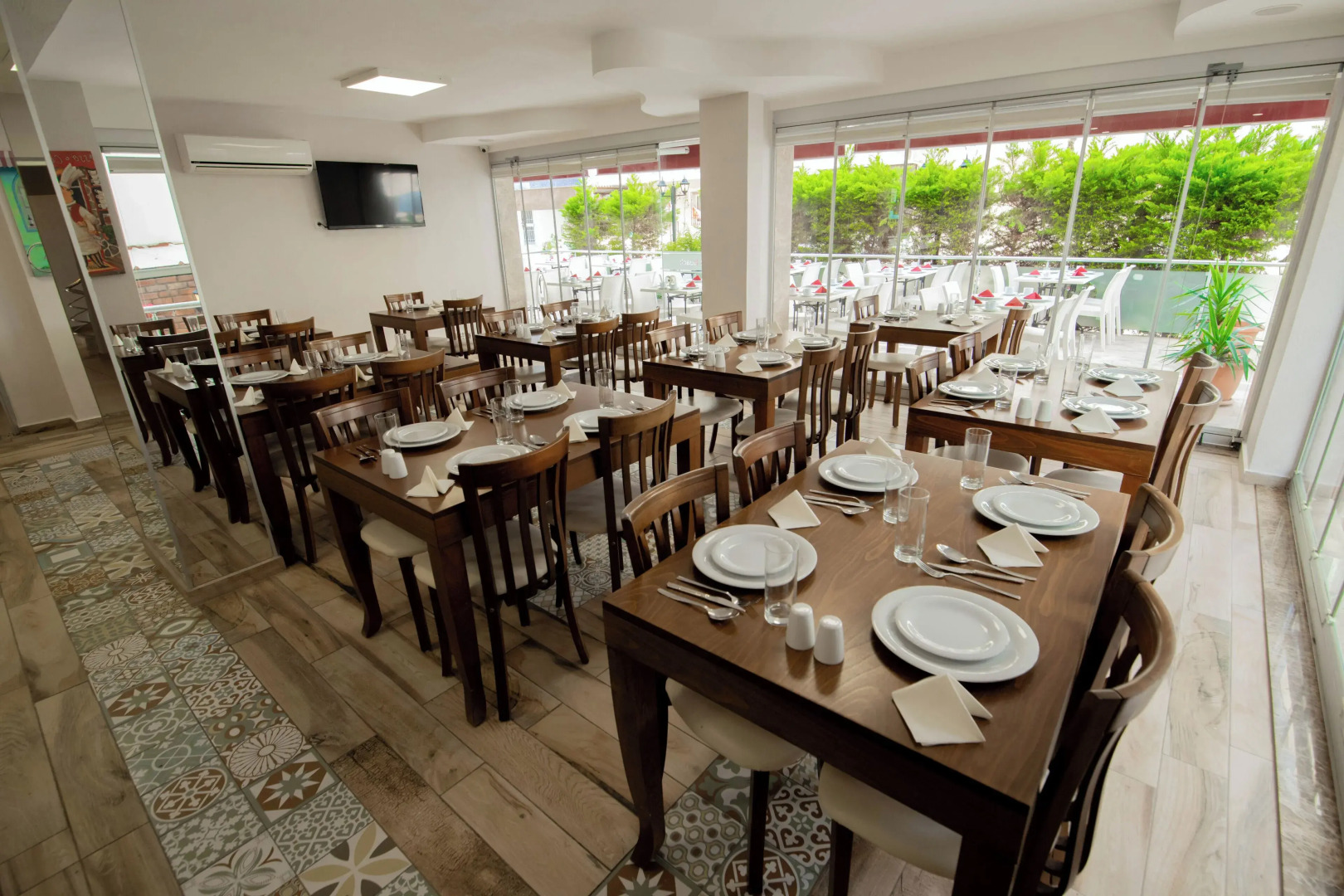Palm Beach Hotel